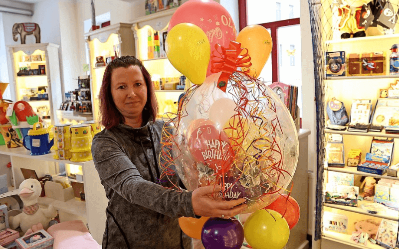 Geld-Luftballons als Geldgeschenke Geschenkideen zum 30 Geburtstag Frau Basteln